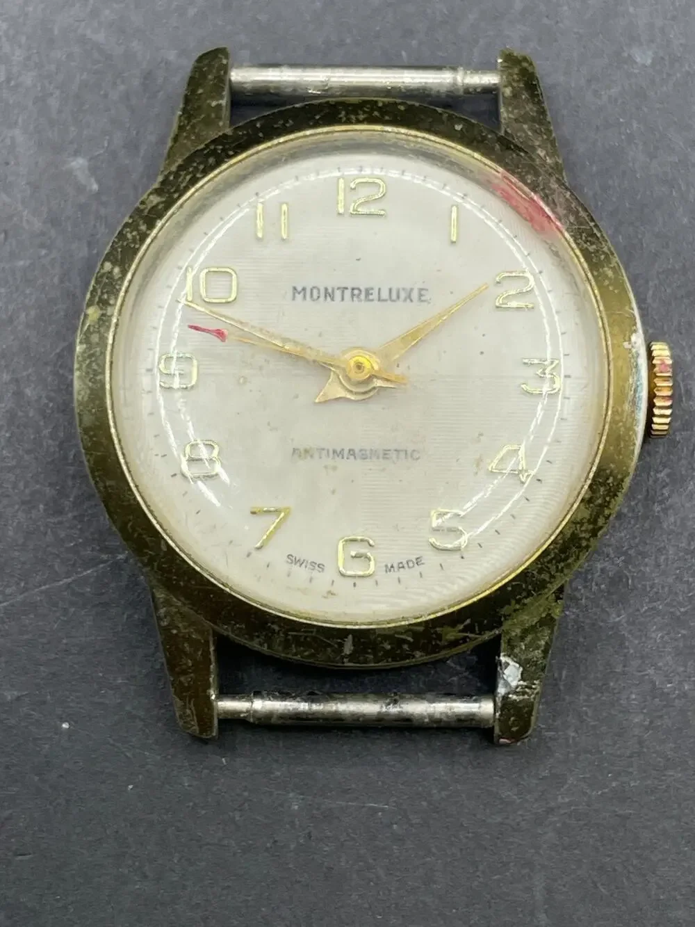 Vintage Montreluxe Antimagnetic Swiss Made Watch Diamond Tooled 30MM Gold Tone